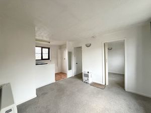 Living Room- click for photo gallery